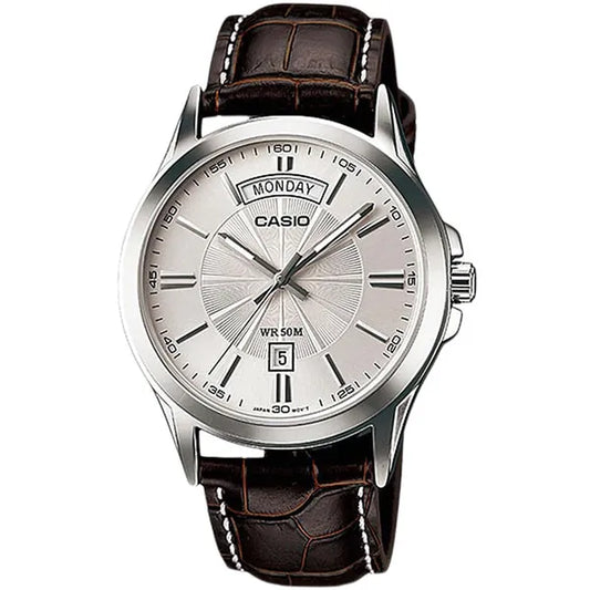 Casio MTP-1381L-7AV férfi karóra barna bőrszíjjal, ezüst számlap, WR50