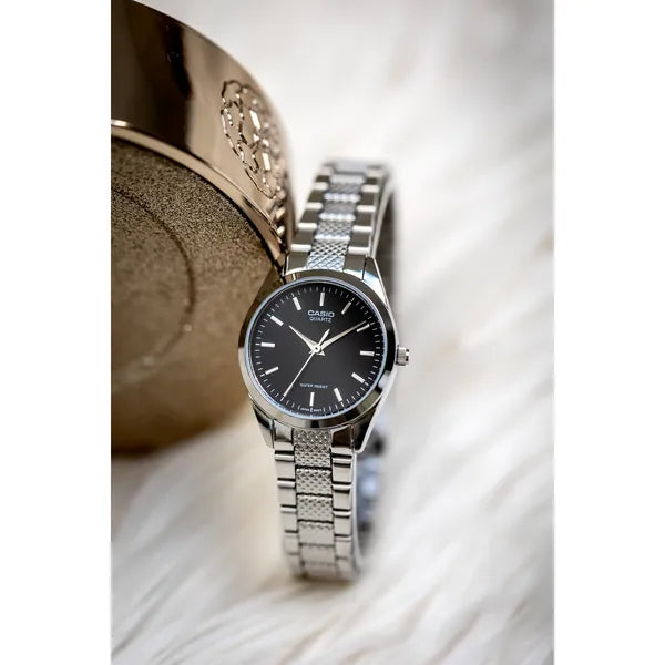 Casio női karóra LTP-1274D-1A, acél szíj, 32 mm, fekete számlap, WR30
