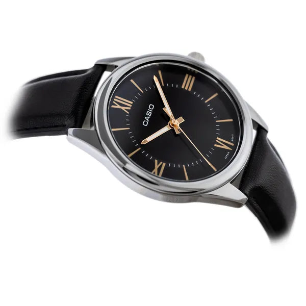 Casio MTP-V005L-1B5 férfi karóra, fekete számlap, bőrszíj, WR30