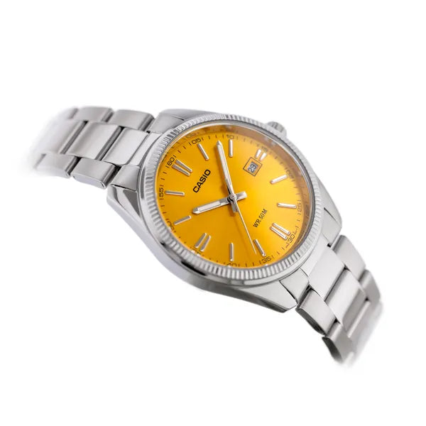 Casio MTP-1302PD-9AVEF férfi karóra, ezüst nemesacél, sárga számlap, WR50