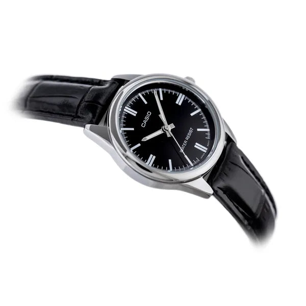 Casio női karóra LTP-V005L-1A, fekete bőrszíj, 28 mm, WR30, díszdoboz