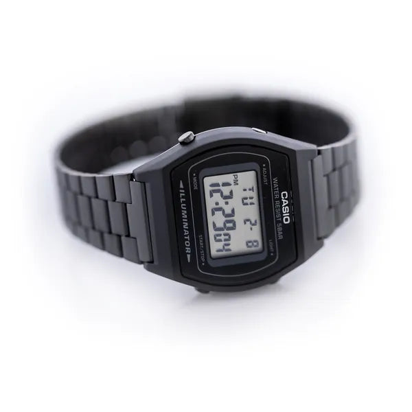 Casio B640WB-1ADF férfi retro karóra LCD, fekete acél, WR50 vízálló
