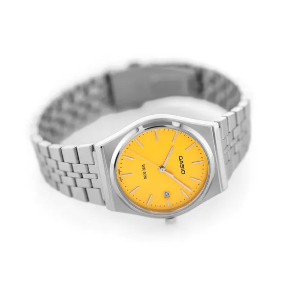 Casio MTP-B145D-9A férfi karóra, narancs számlap, acél szíj, WR50