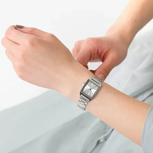 Casio LTP-V007D-7E női karóra, ezüst acél szíj, téglalap tok, WR50