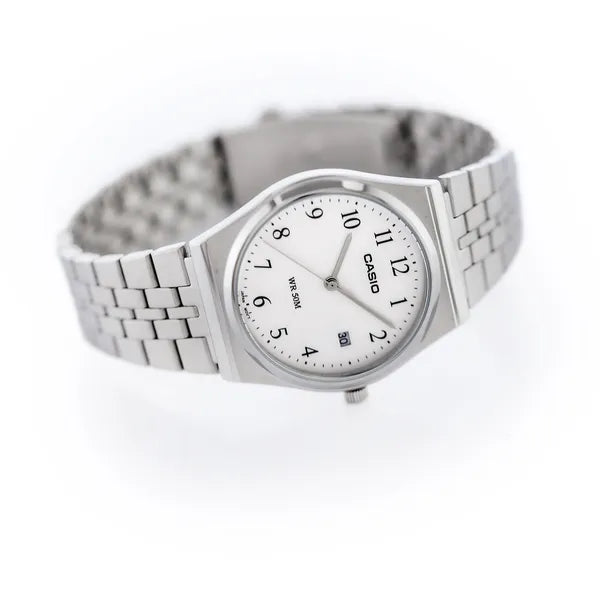 Casio MTP-B145D-7B férfi karóra ezüst nemesacél szíjjal WR50