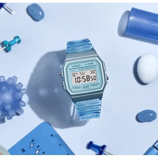 Casio F-91WS-2 uniszex retro digitális karóra, kék áttetsző, WR30