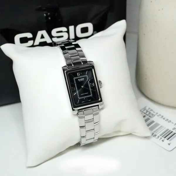 Casio női karóra LTP-1234DD-1A, acél szíj, fekete téglalap számlap, WR30