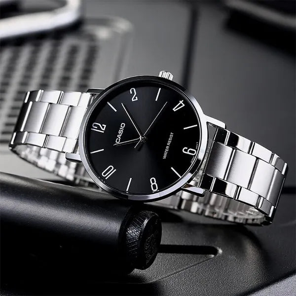 Casio MTP-VT01D-1B2 férfi karóra, fekete számlap, acél szíj, 40 mm