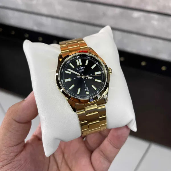 Casio MTP-VD02G-1E férfi karóra, aranyszínű acél, fekete számlap, 41 mm