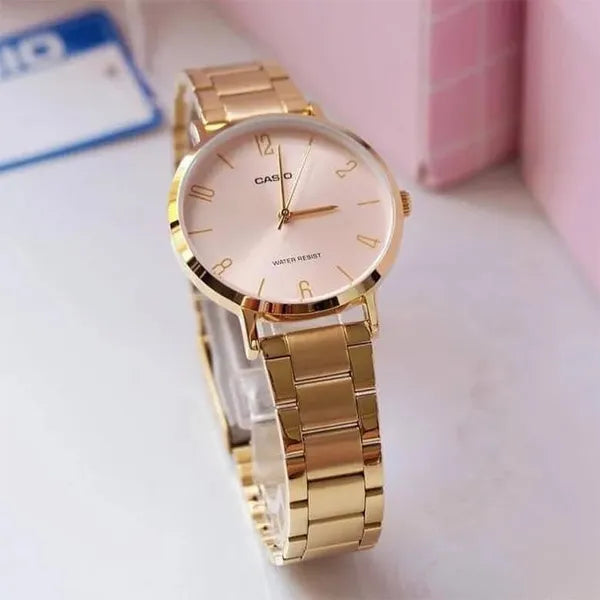Casio női kvarc karóra, arany acél tok és szíj, rozéarany számlap 40 mm