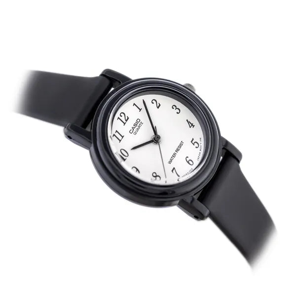 Casio női karóra, kvarc, 25 mm, fehér számlap, fekete bőrszíj, WR30
