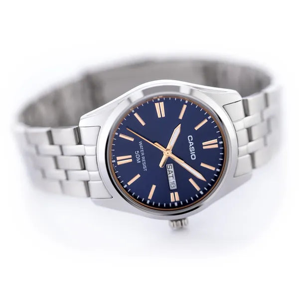 Casio MTP-1335D-2A2 férfi karóra – ezüst acél szíj, kék számlap, WR50