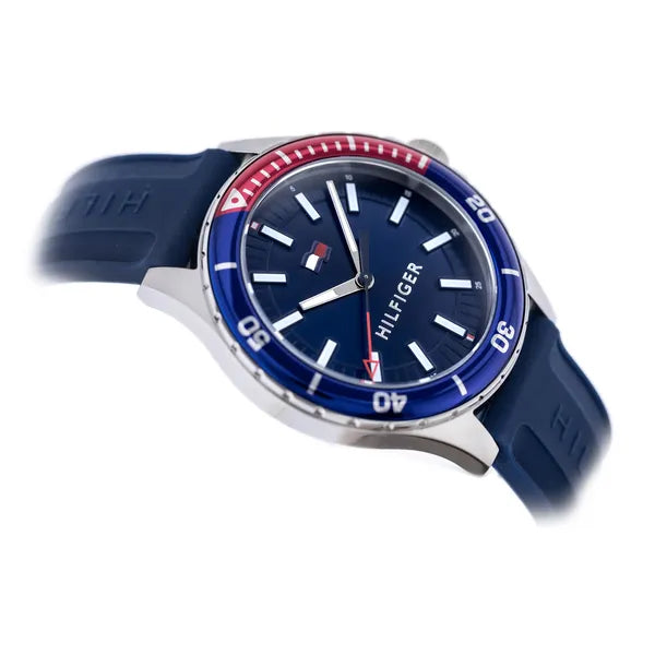 Tommy Hilfiger Logan férfi karóra, kvarc, 43 mm, WR50