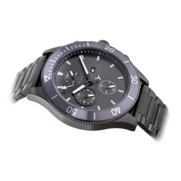 Tommy Hilfiger Larson férfi karóra, szürke rozsdamentes acél, WR50