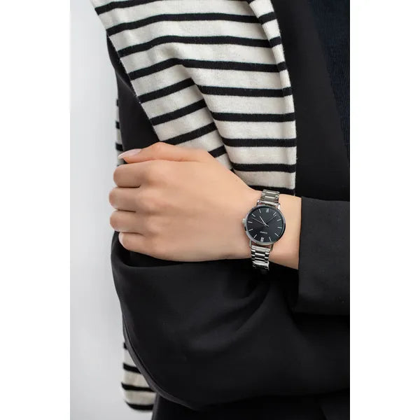 Casio LTP-VT02D-1A női karóra, fekete számlap, acél szíj, WR30, 30 mm