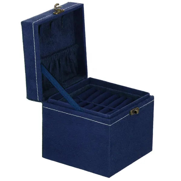 Fekete velúr ékszerdoboz retro zárral, 12×12×12 cm