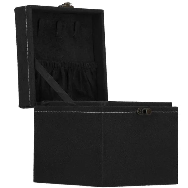 Fekete velúr ékszerdoboz retro zárral, 12×12×12 cm
