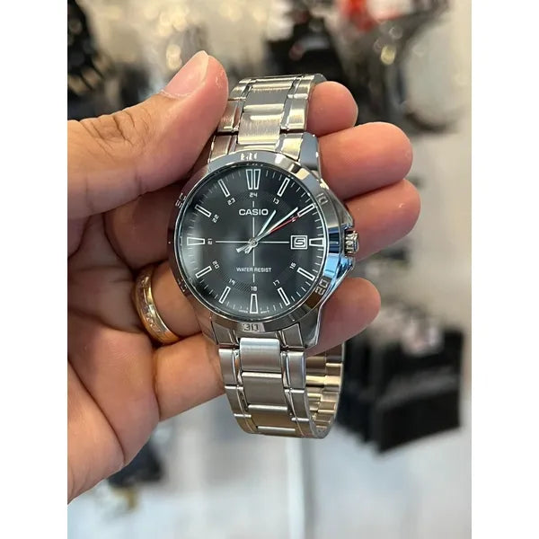 Casio MTP-V004D-1CUDF férfi karóra, ezüst acél szíj, fekete számlap, dátum