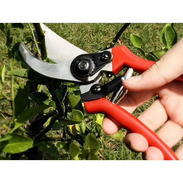 Kovácsolt acél kézi metszőolló 20 cm, ergonomikus nyéllel és biztonsági zárral