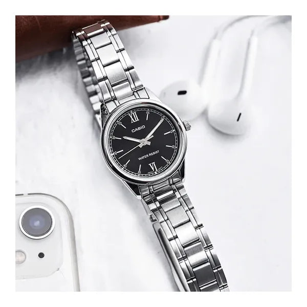 Casio női karóra fekete számlappal, acél szíjjal, WR30, kvarc