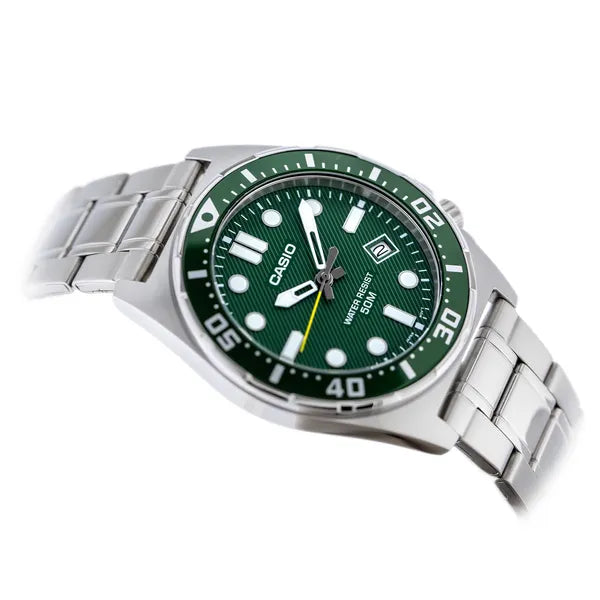 Casio MTD-135D-3A férfi karóra, zöld számlap, acél szíj, 44 mm, WR50