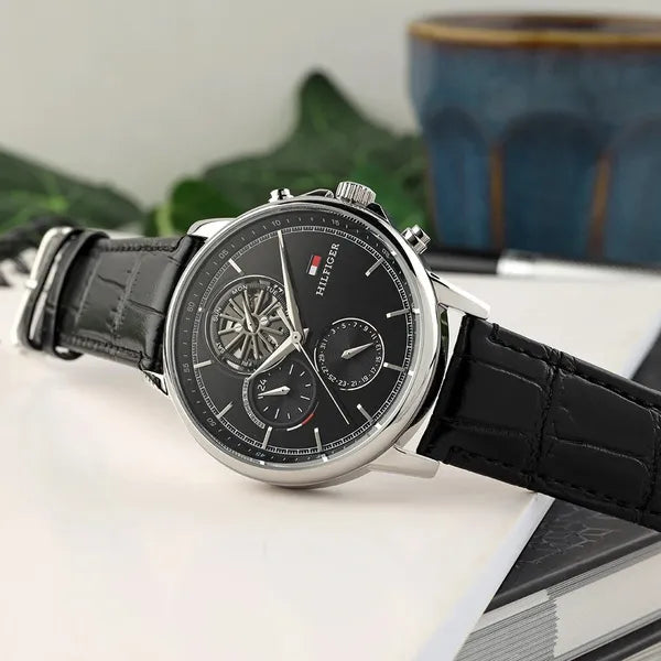 Tommy Hilfiger 1710605 férfi karóra, kvarc, bőrszíj, 44 mm, WR50