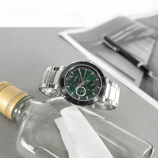 Tommy Hilfiger Lorenzo férfi karóra, 44 mm, zöld számlap, acél, 5 ATM