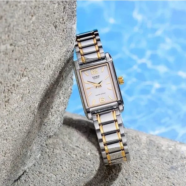 Casio LTP-1235SG-7ADF női karóra, acél ezüst/arany, 30 m WR