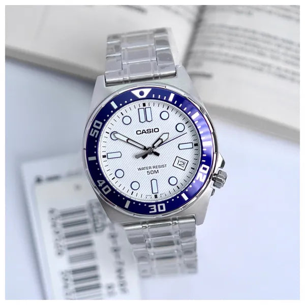 Casio MTD-135D-7A férfi karóra, rozsdamentes acélszíj, fehér számlap, WR50