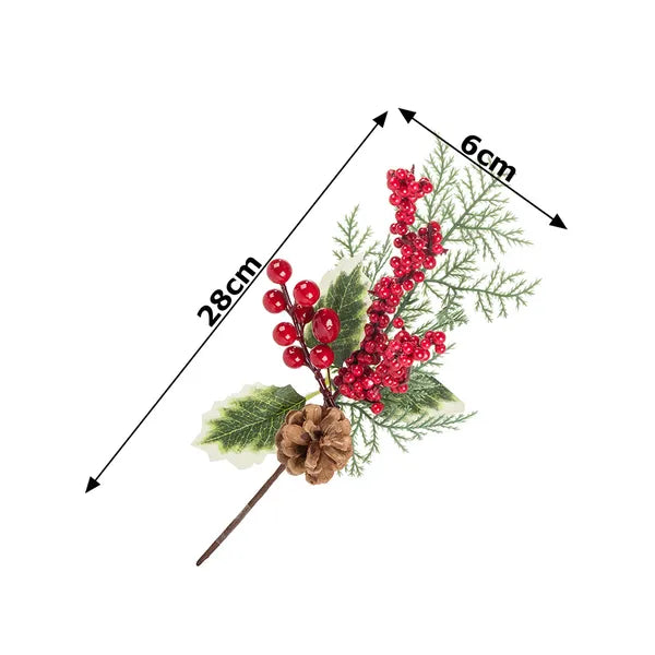 Karácsonyi asztaldísz műfenyővel, piros berkenyebogyóval és tobozzal, 28 cm