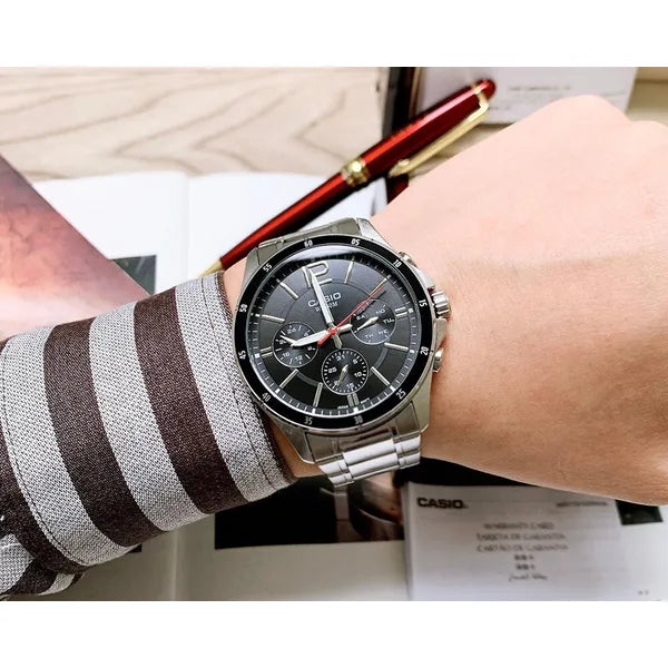 Casio MTP-1374D-1AV férfi karóra, acél, fekete számlap, WR50, kronográf