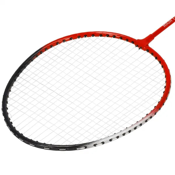 Badminton szett: 2 acél ütő (66 cm), 6 műanyag toll, hordtáska