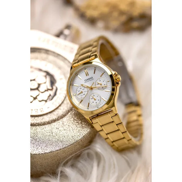 Casio LTP-V300G-7A női arany rozsdamentes acél kvarc karóra, 33 mm WR30