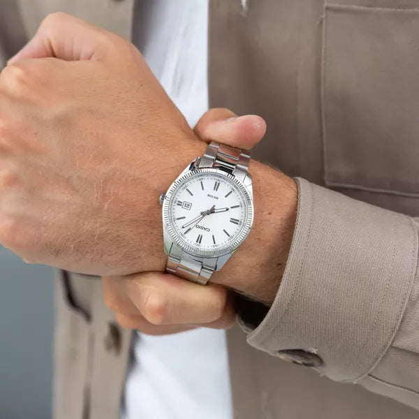 Casio MTP-1302D-7A1 férfi karóra, acél szíj, fehér számlap, WR50