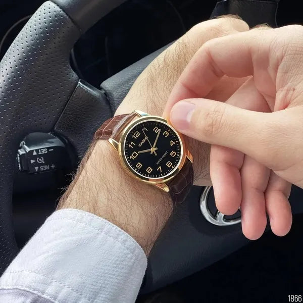 Casio férfi karóra MTP-V001GL-1B arany tok, barna bőrszíj 38 mm