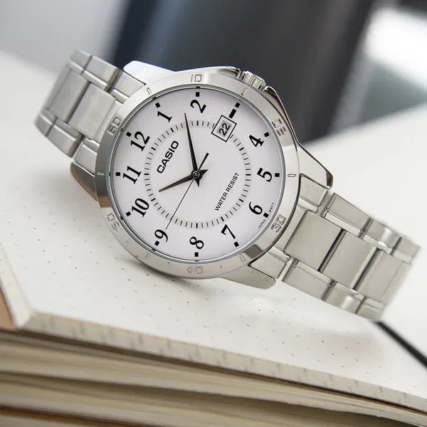 Casio MTP-V004D-7B férfi karóra, rozsdamentes acél szíj, fehér számlap, dátum
