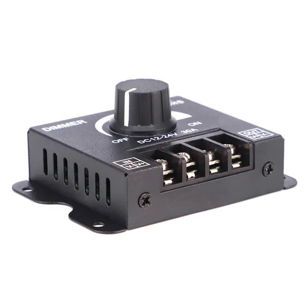 AG132C LED fényerőszabályzó, 12–24 V DC, 30 A, fekete