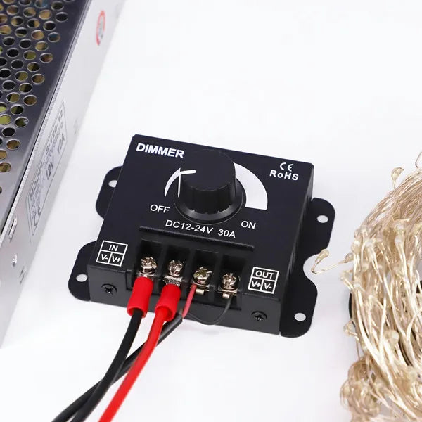 AG132C LED fényerőszabályzó, 12–24 V DC, 30 A, fekete