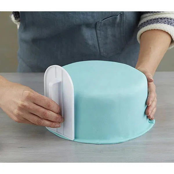 Fehér műanyag tortasimító lapát, 14,5 cm