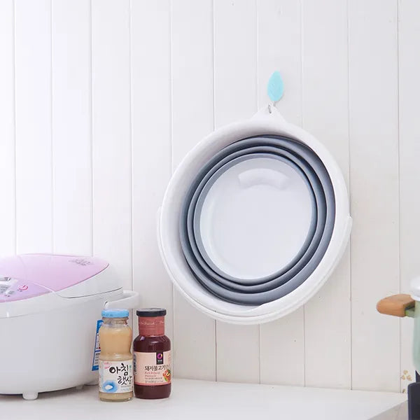 Összecsukható szilikon vödör, 5 l, fehér-szürke, 5 cm lapra csukható