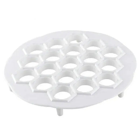 Pierogi/pelmeni tésztaformázó 19 lyukkal, 20 cm, fehér PP műanyag