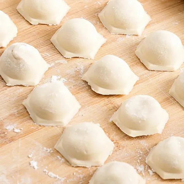 Pierogi és pelmenyi formázó tálca, 37 lyuk, 25 cm, PP műanyag, fehér