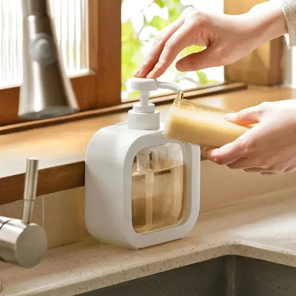 500 ml pumpás folyékony szappan adagoló, átlátszó tartállyal