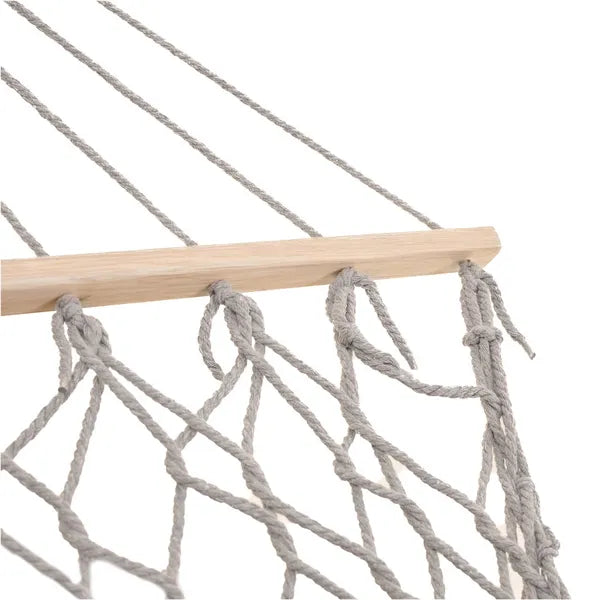 Boho szürke hálós függőágy rojtokkal, fa rúd, 200×100 cm, 150 kg