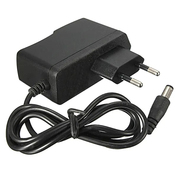 5V 2A hálózati tápegység routerekhez, DC 2.1/5.5 mm, 140 cm kábel