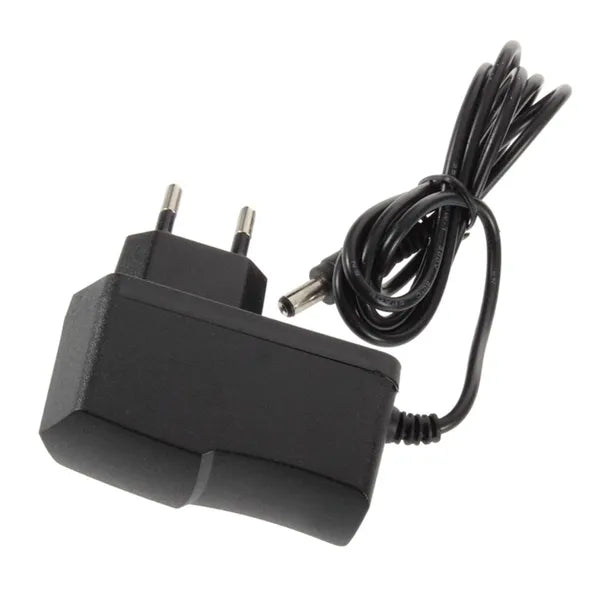5V 2A hálózati tápegység routerekhez, DC 2.1/5.5 mm, 140 cm kábel