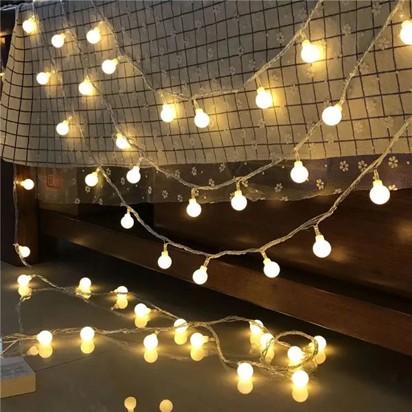 Kültéri fényfüzér 100 db LED gömbizzóval, meleg fehér, 10 m, fehér