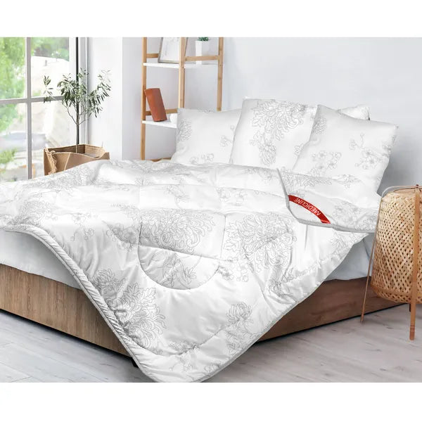 Antiallergén négyévszakos mikroszálas paplan 200x220 cm, virágmintás
