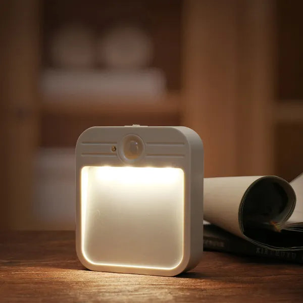 LED lépcsővilágítás mozgás- és fényérzékelővel, 4000K, USB-tölthető