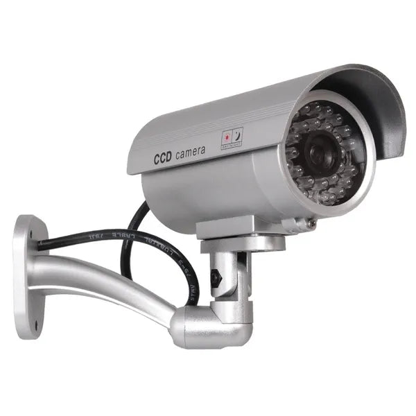 Ezüst csőkamera-atrapa IR LED-del, villogó piros dióda, kültéri-beltéri